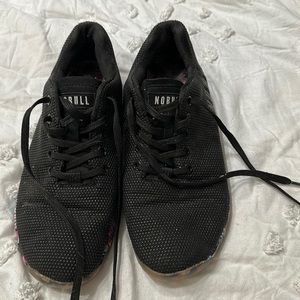 Nobull trainers sneakers black blue white pink purple gum sole M 7.5 W 9